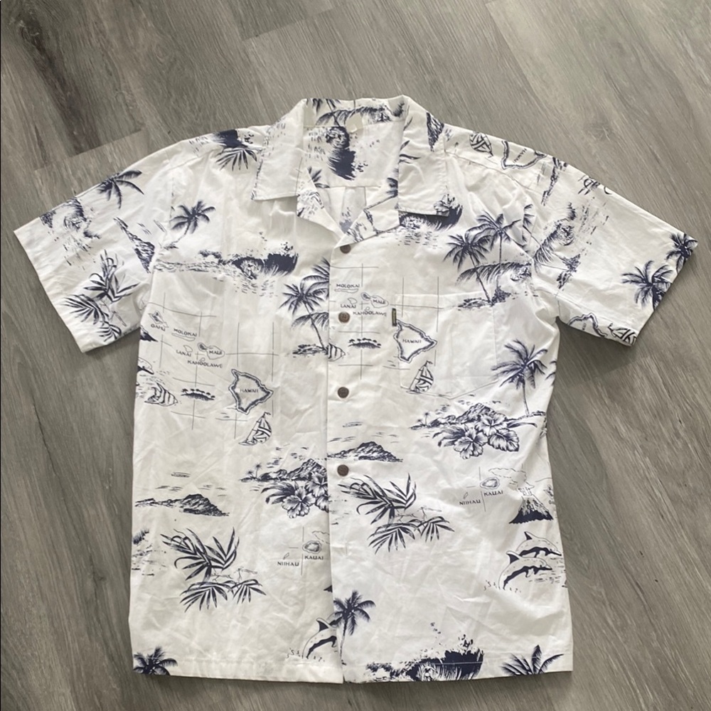 White and Blue Casual Short Sleeve Button Down Shirt